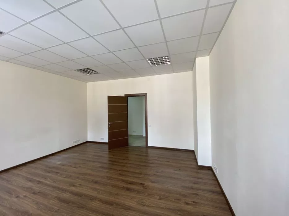 Без комиссии! Сдам офис 92.3м.кв.,в БЦ по ул.Глубочицкая,40!